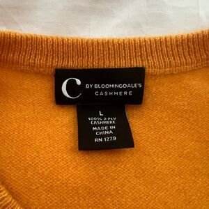 Bloomingdale's Cashmere Sweater - Orange/yellow